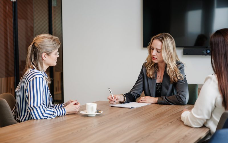 Overleg met een directeur